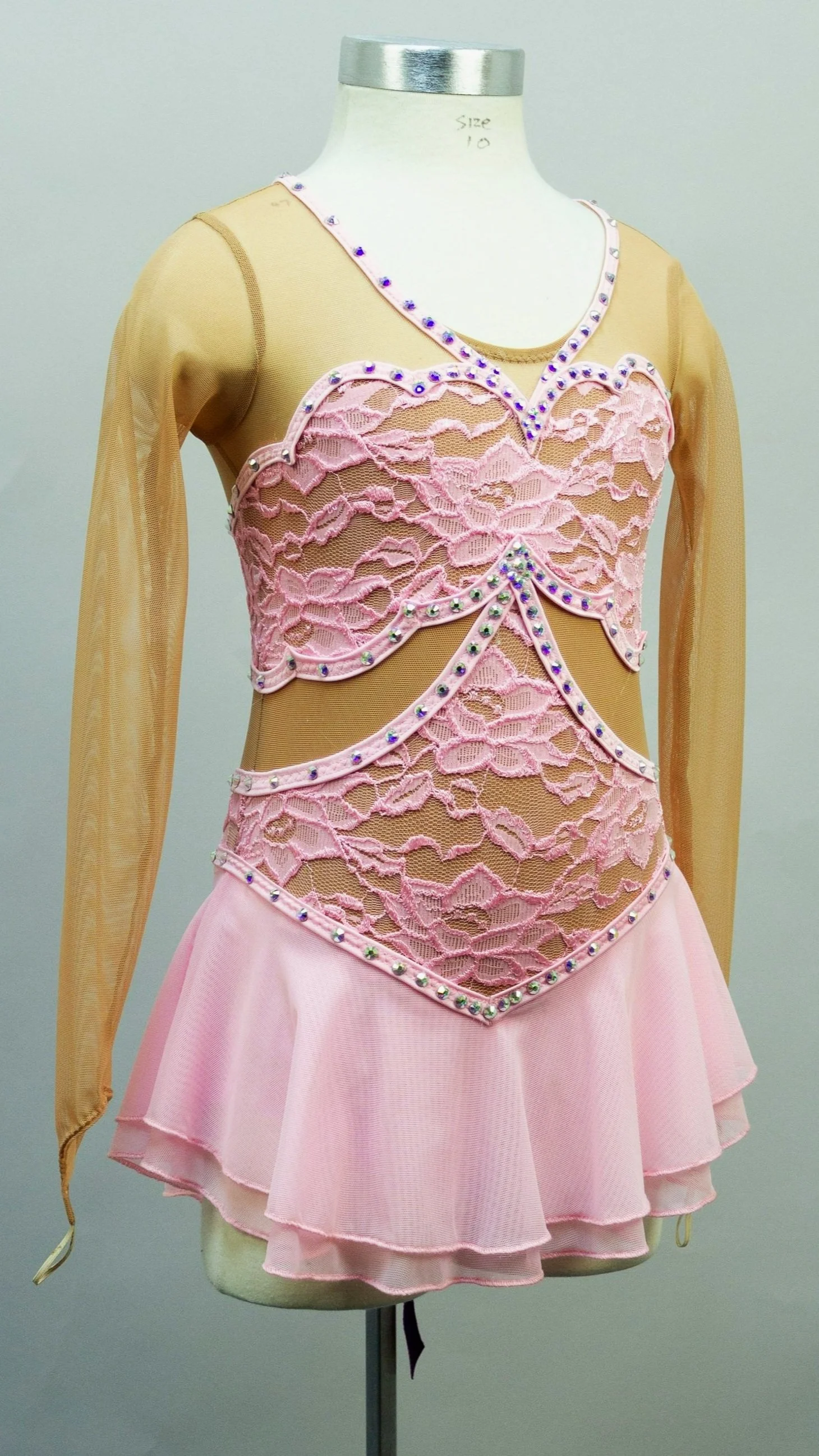 Style #698-C — view 1