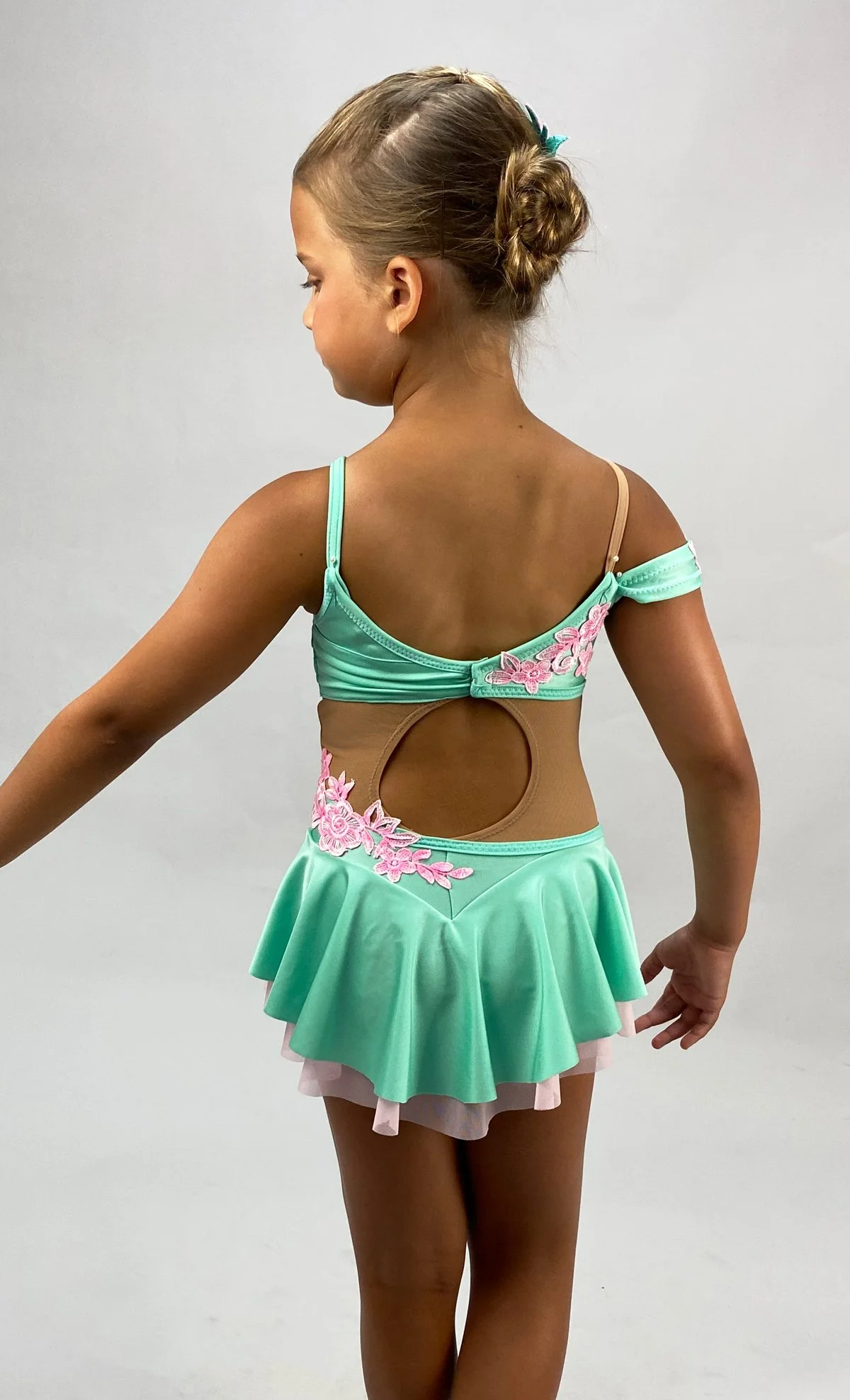Style #718 — view 2